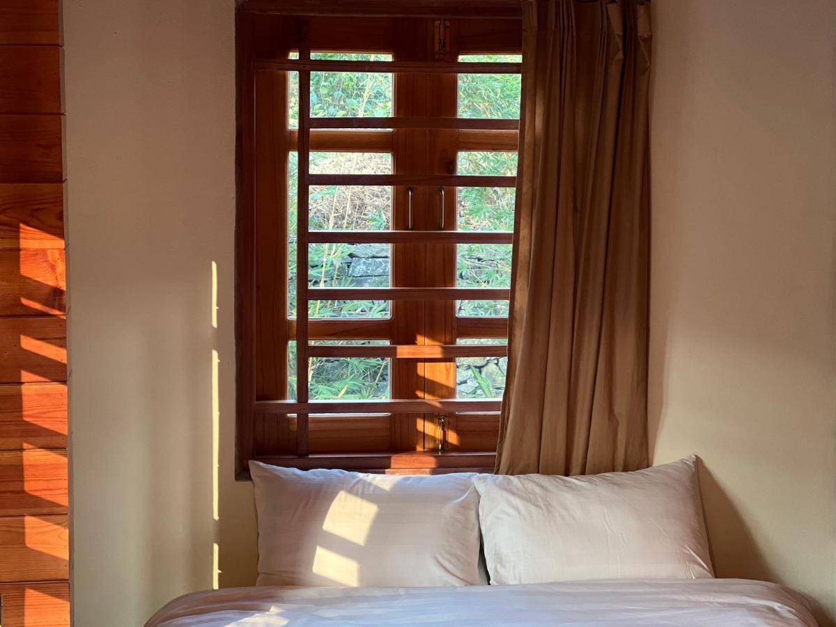 Tom'S Du Gia Homestay Lang Cac Bagian luar foto