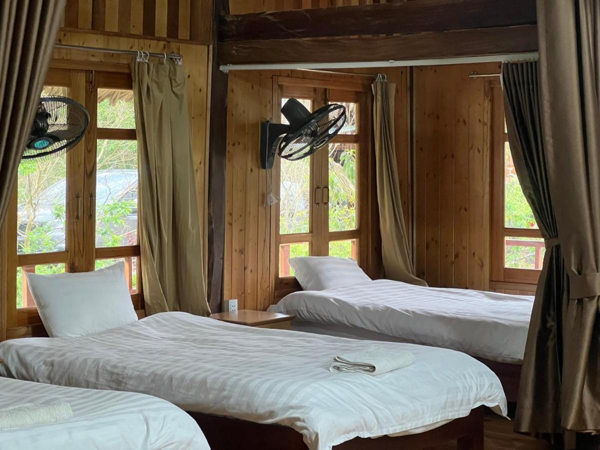 Tom'S Du Gia Homestay Lang Cac Bagian luar foto